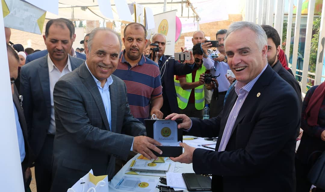 الجامعة تشارك في كرنفال (عينك على المستقبل)